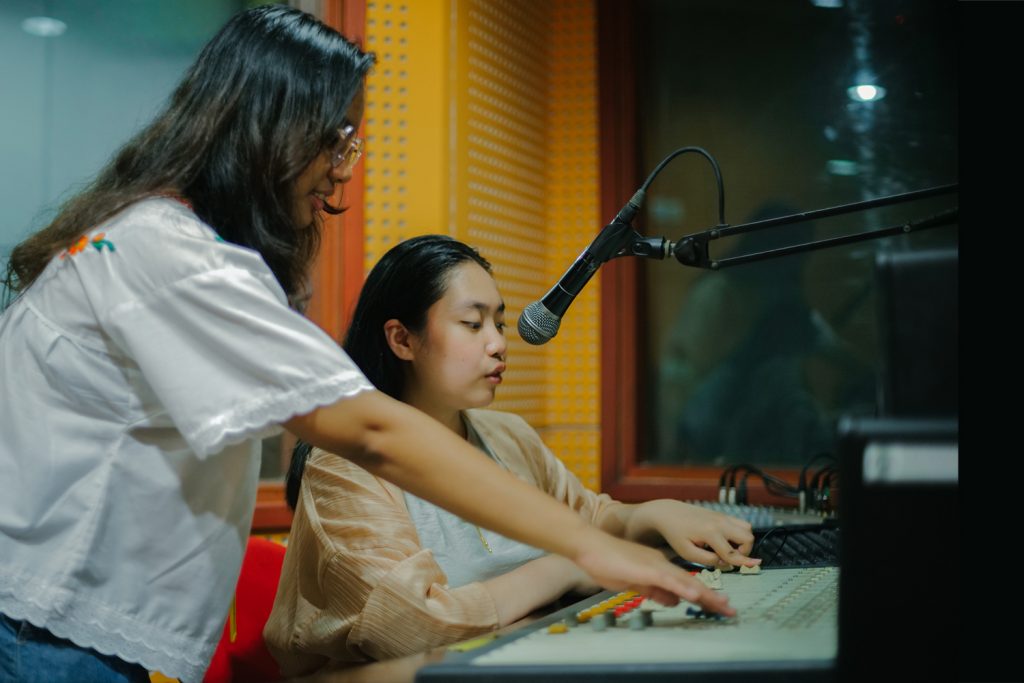 Lab Radio